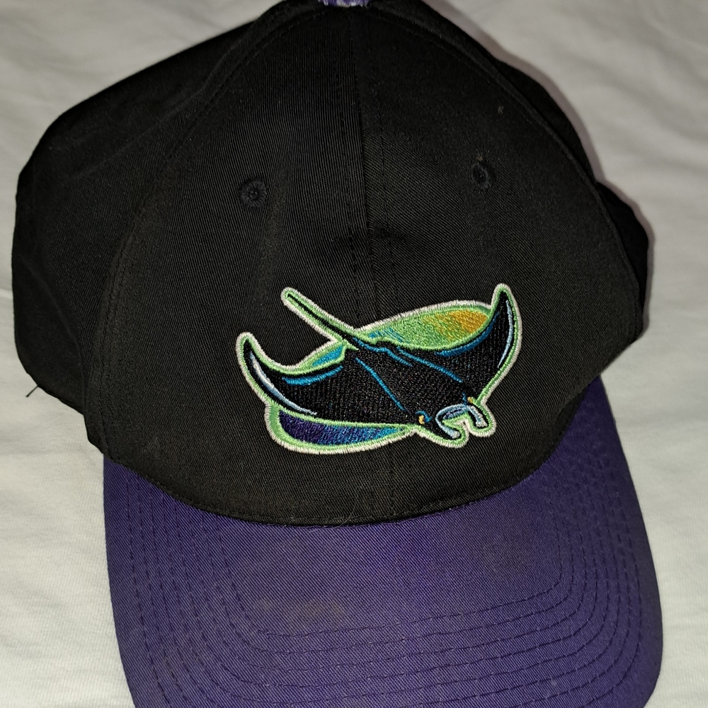 Vtg 90s Devil Rays autographed hat